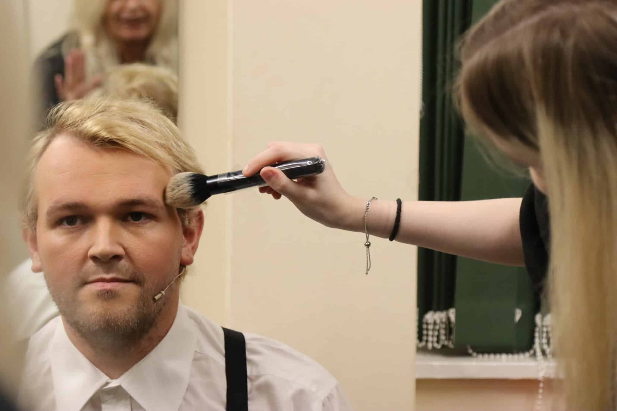 Make up artists